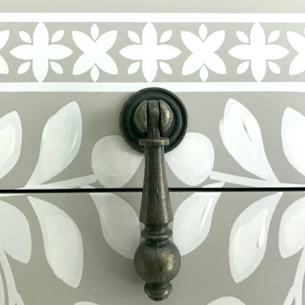 Dunelm Grey And White Hand Painted Chest 4 Dunelm Grey And White Hand Painted Chest - Image 4