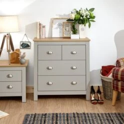The Furniture Store 10 GFW Lancaster 4 Drawer Chest